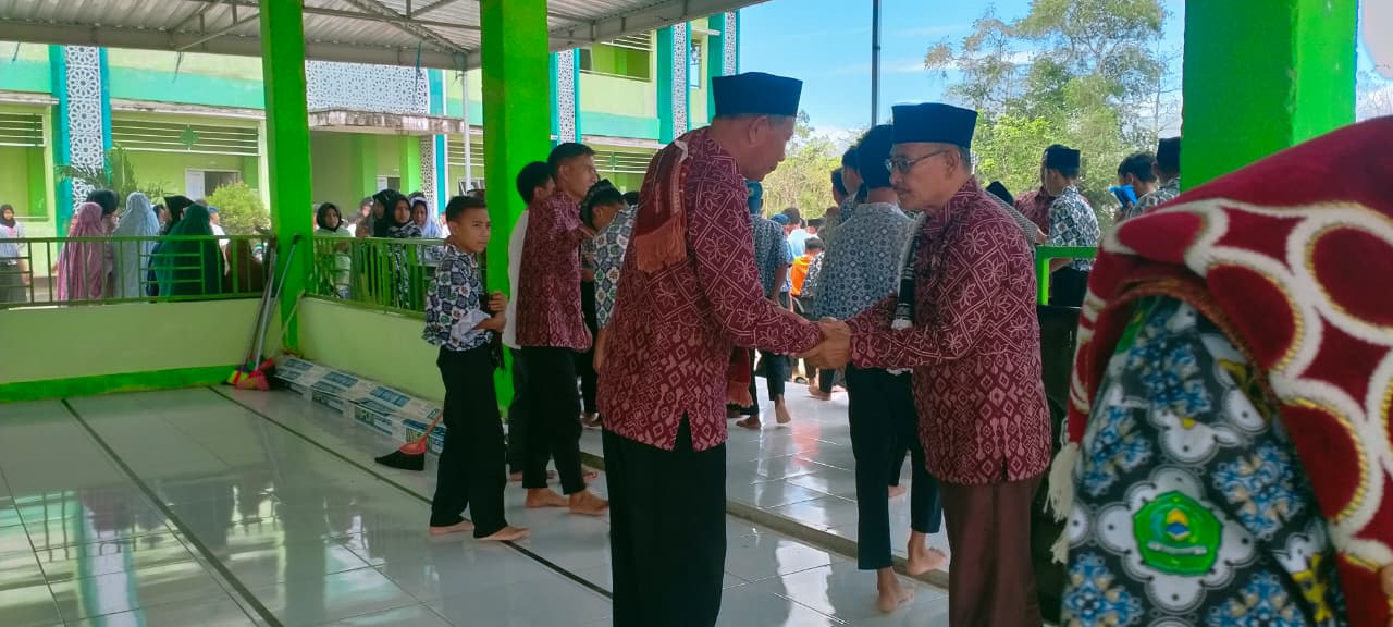 Buletin_Dzuhur_MTsN 2 Sumbawa (Cara Mengingat Kematian Menurut Imam Al-Ghazali)